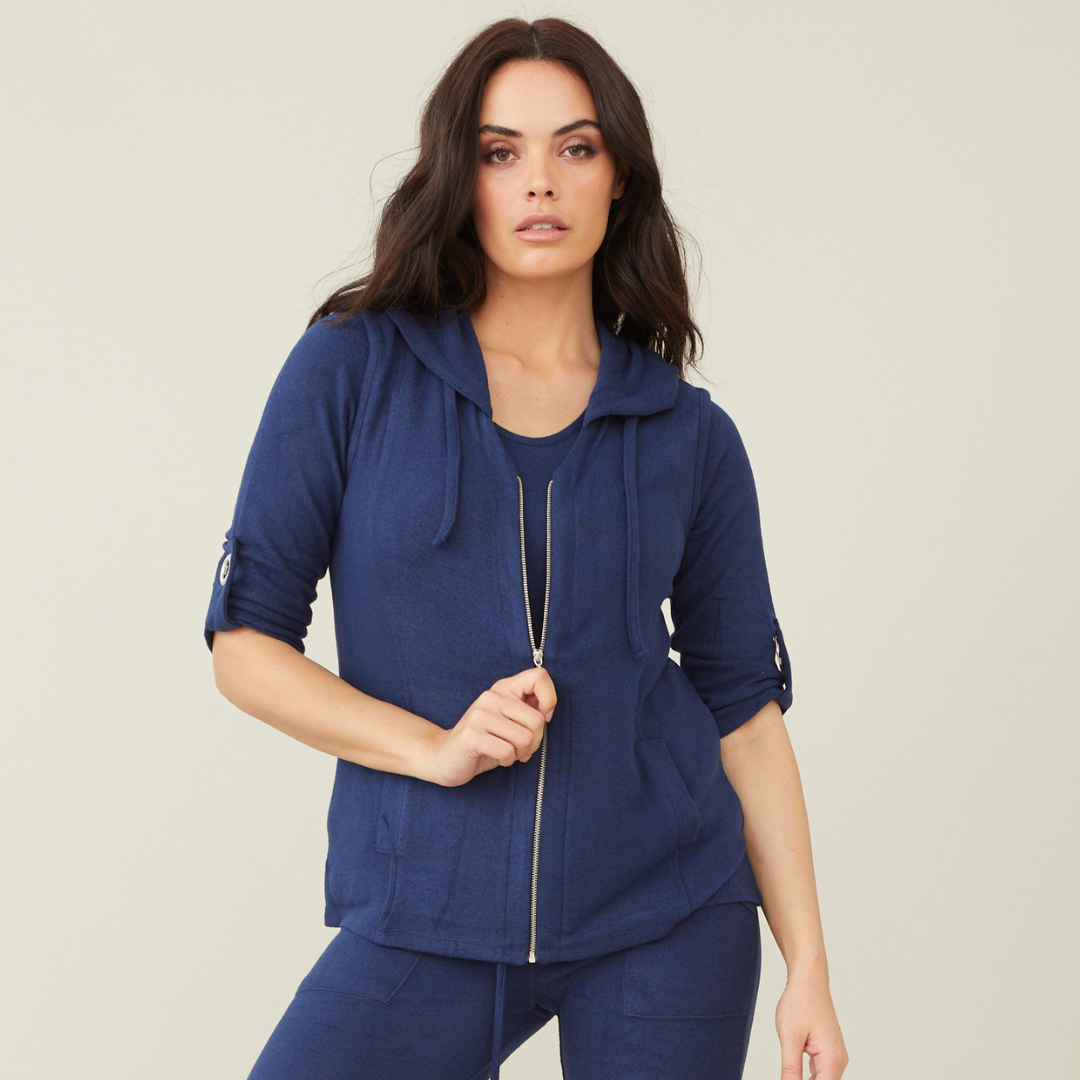 Chaleco con capucha elástico suave