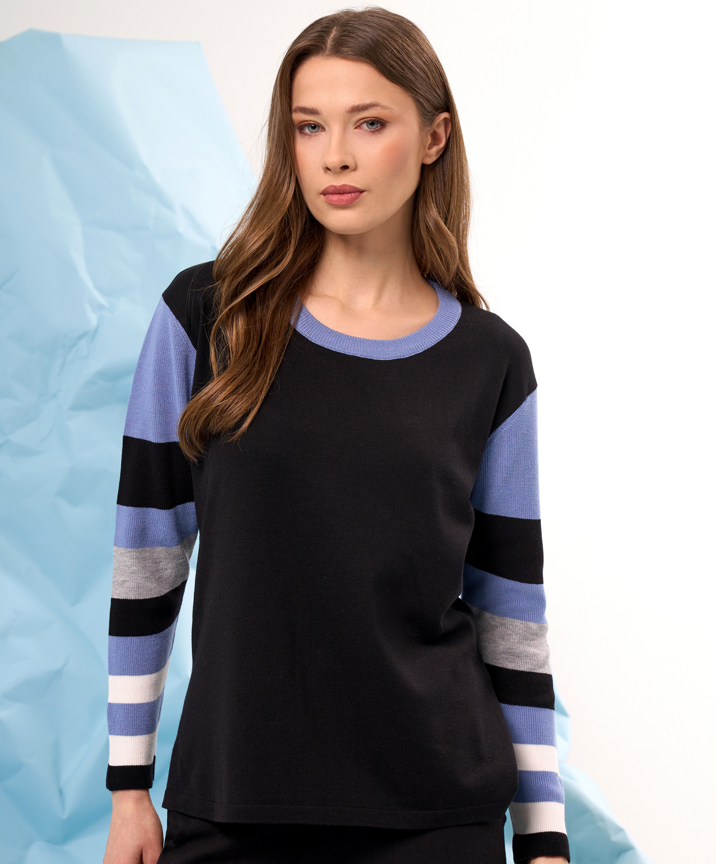 Color Block Sleeve Scoop Neck