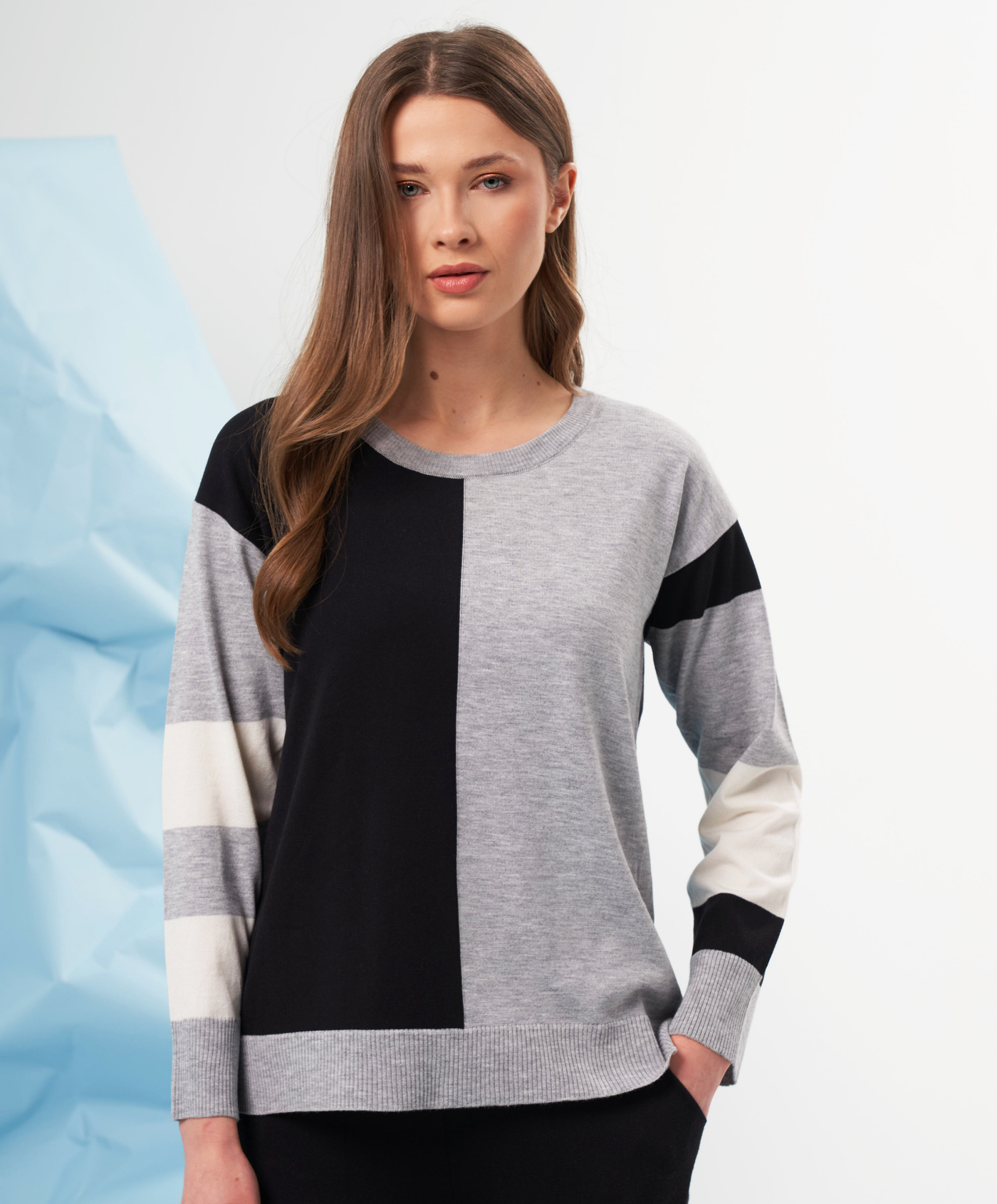Color Block Scoop Neck Sweater