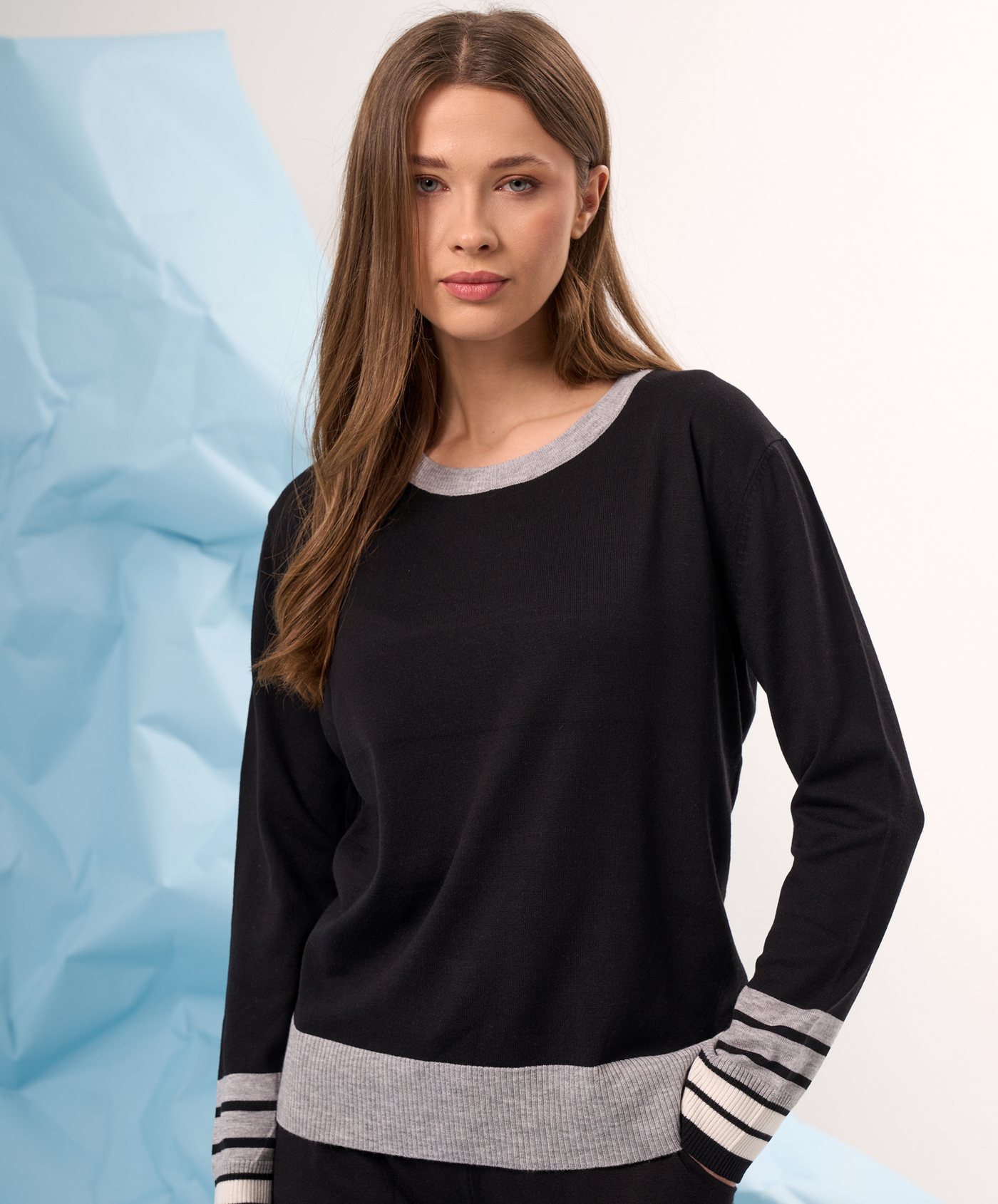 Stripe Sleeve Scoop Neck